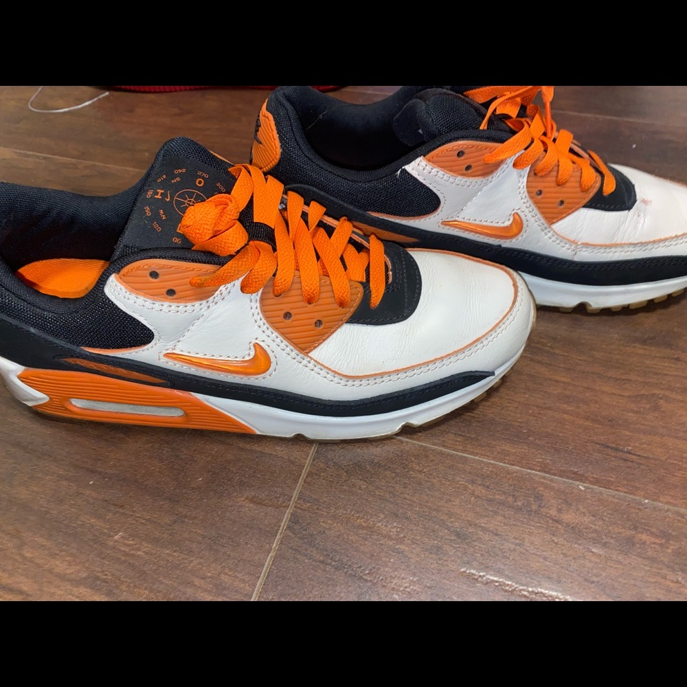 Air Max 90 ‘Home & Away Safety Orange’